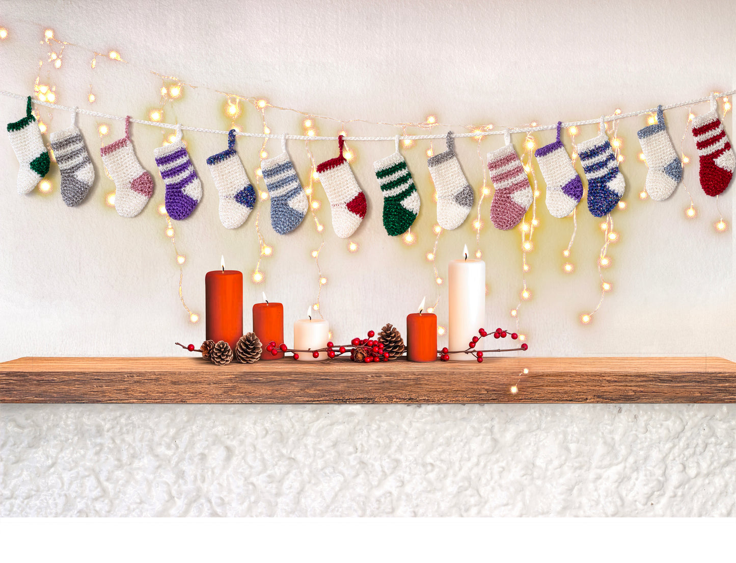 Mini Socks Garland FREE Crochet Pattern by Núria Picos