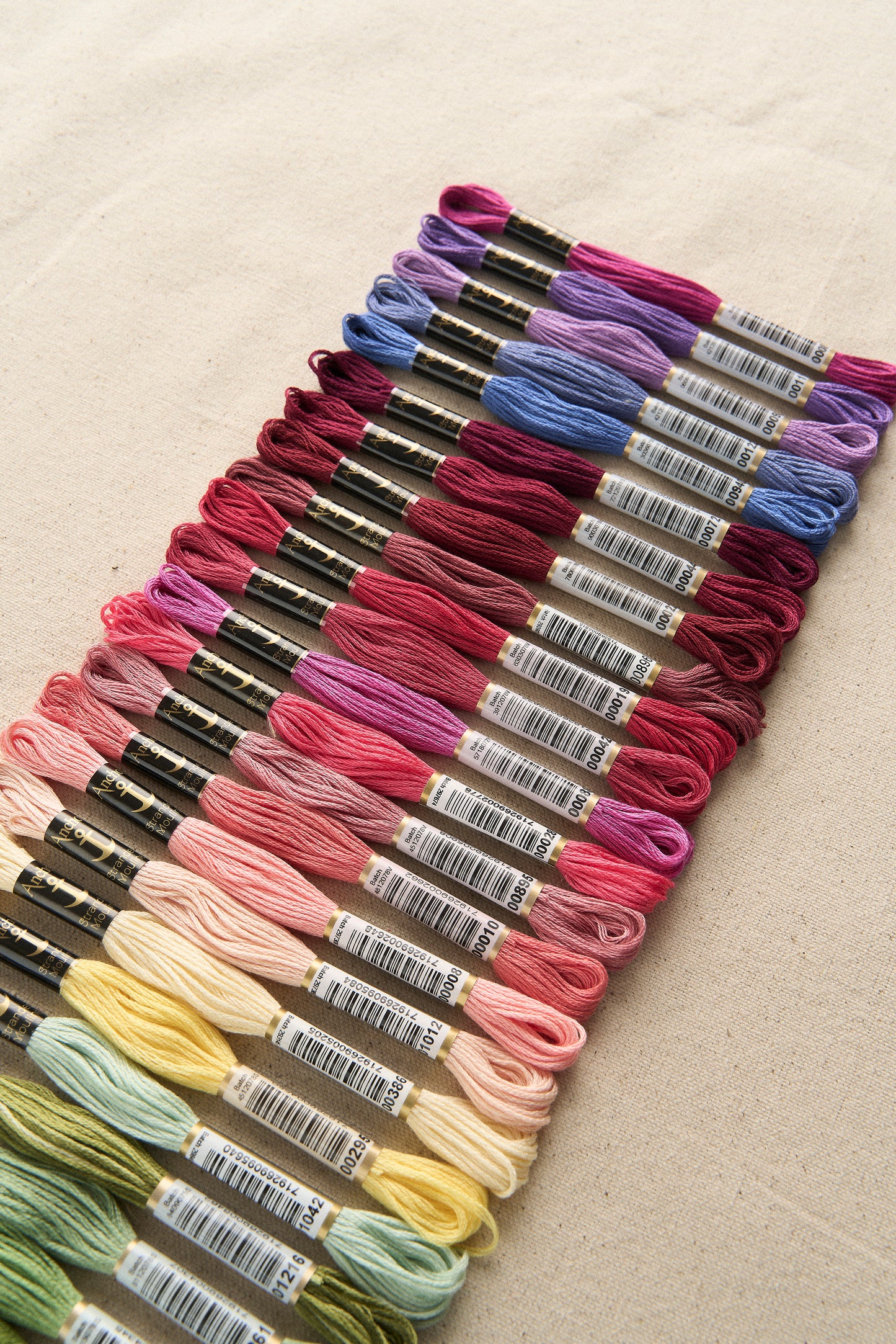 <tc>Summer Garden Palette Thread Bundle</tc>